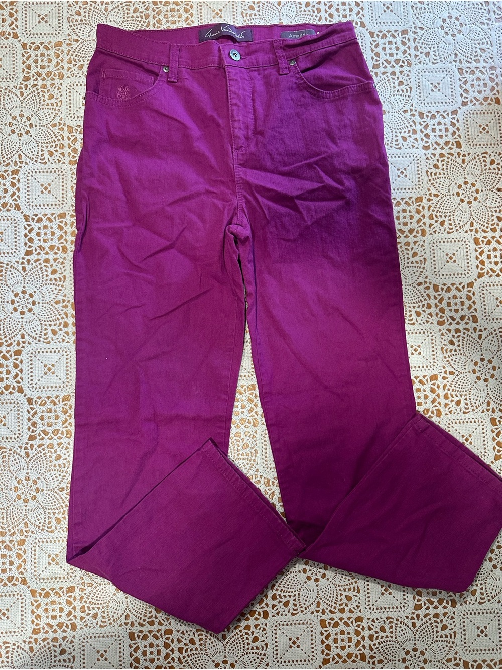 Gloria Vanderbilt Amanda Petite 8P Magenta Stretch Jeans